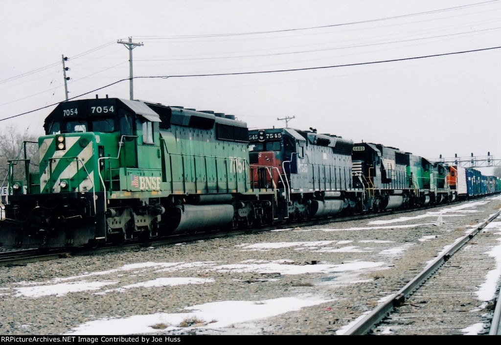 BNSF 7054 East